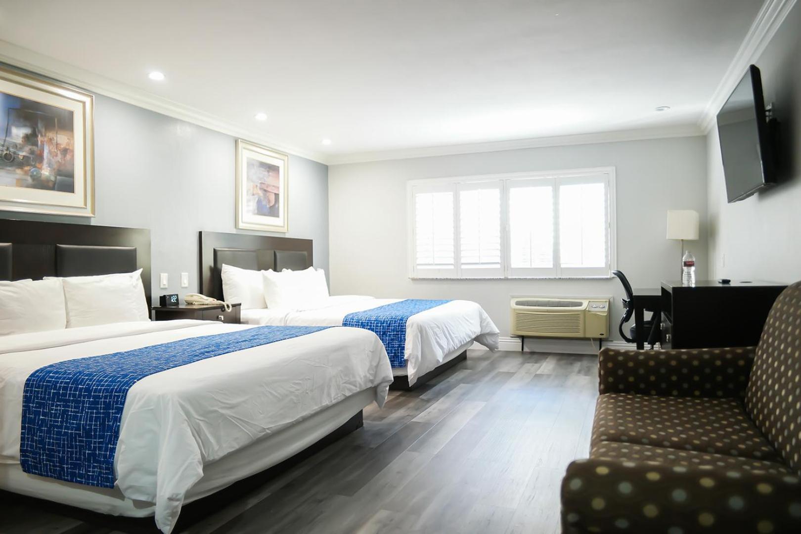 Days Inn By Wyndham West Covina Exteriör bild